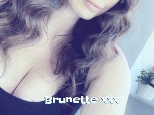 Brunette_xxx