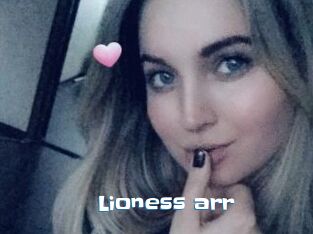 Lioness_arr