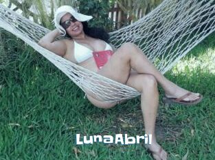 LunaAbril